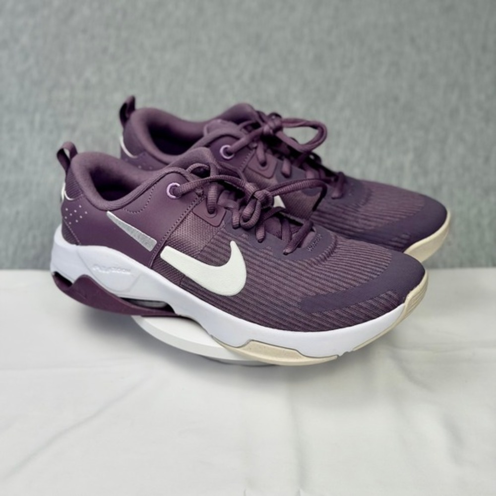 Nike Air Zoom Bella 6 Plum Purple Training Shoes DR5720-500 Womens 11.5 - Picture 2 of 8
